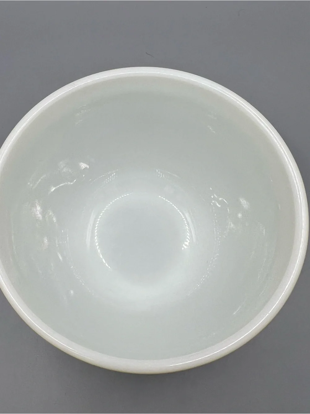 Vintage 70s Pyrex Homestead #401 Mixing Bowl 6in - 1.5 pt Tan w/ Blue Speckle